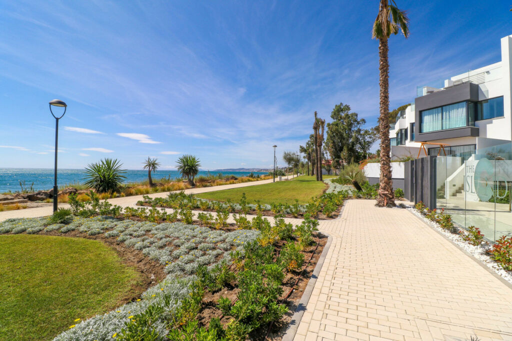 Townhouse Estepona Málaga - image 32