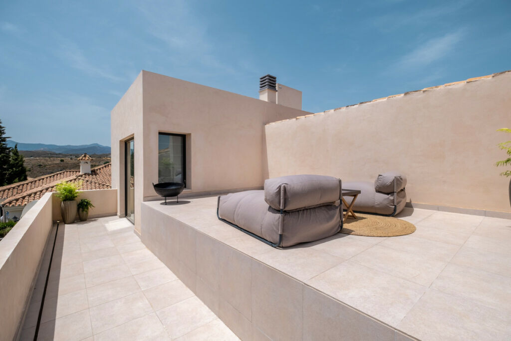 Detached Villa Benahavís Málaga - image 33