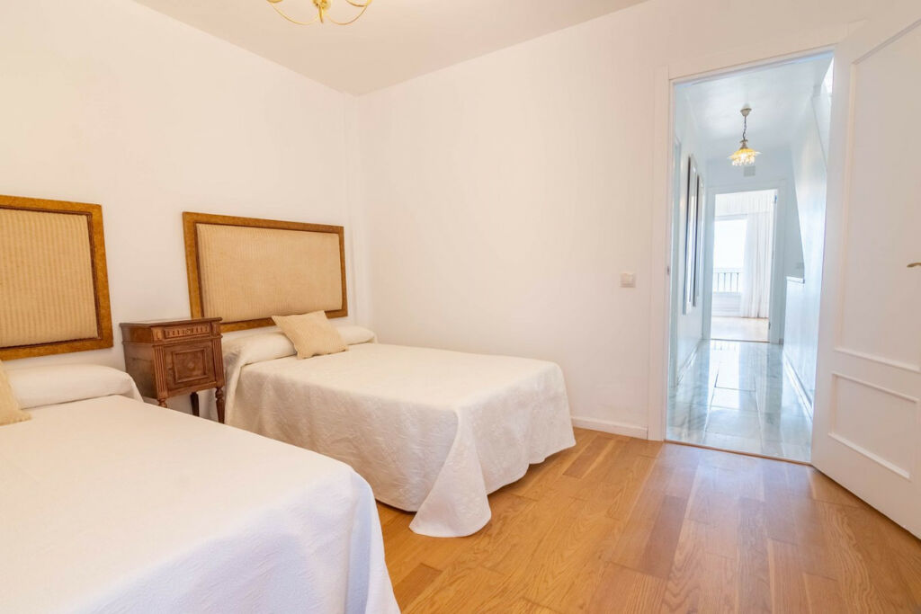 Townhouse Estepona Málaga - image 33
