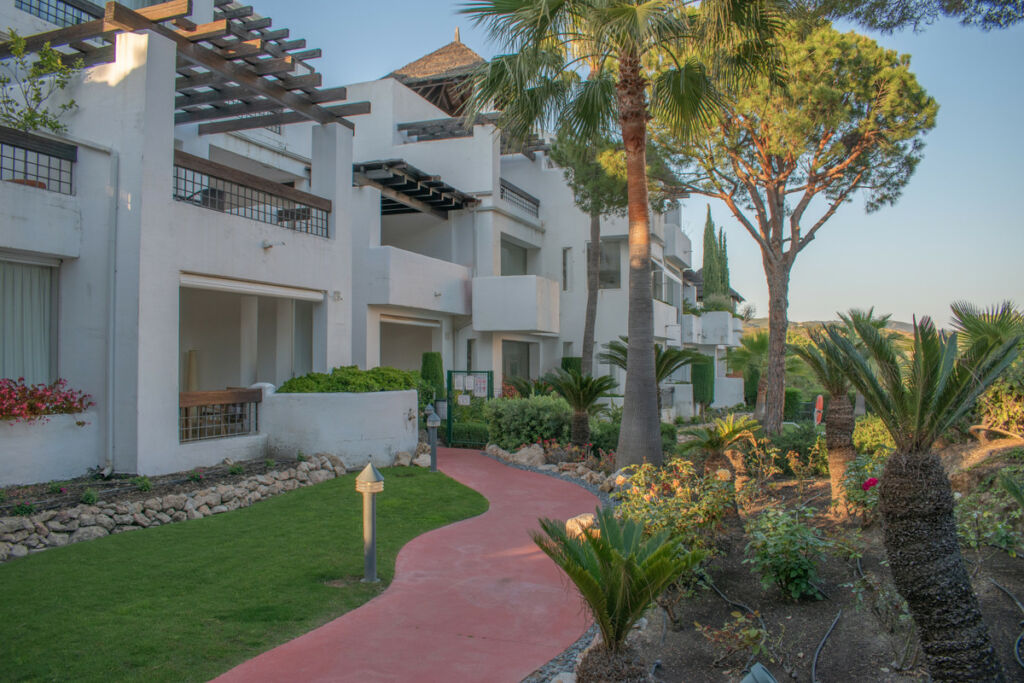 Ground Floor Apartment Río Real Málaga - image 33