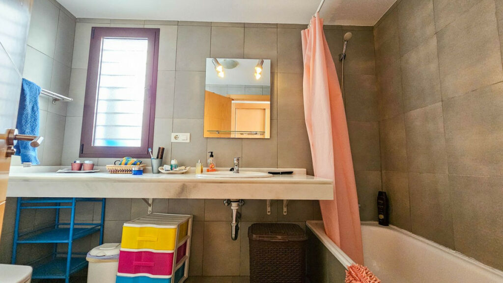 Middle Floor Apartment Casares Playa Málaga - image 34