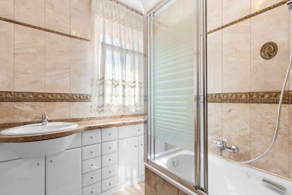 Detached Villa Playa Flamenca Alicante - image 34