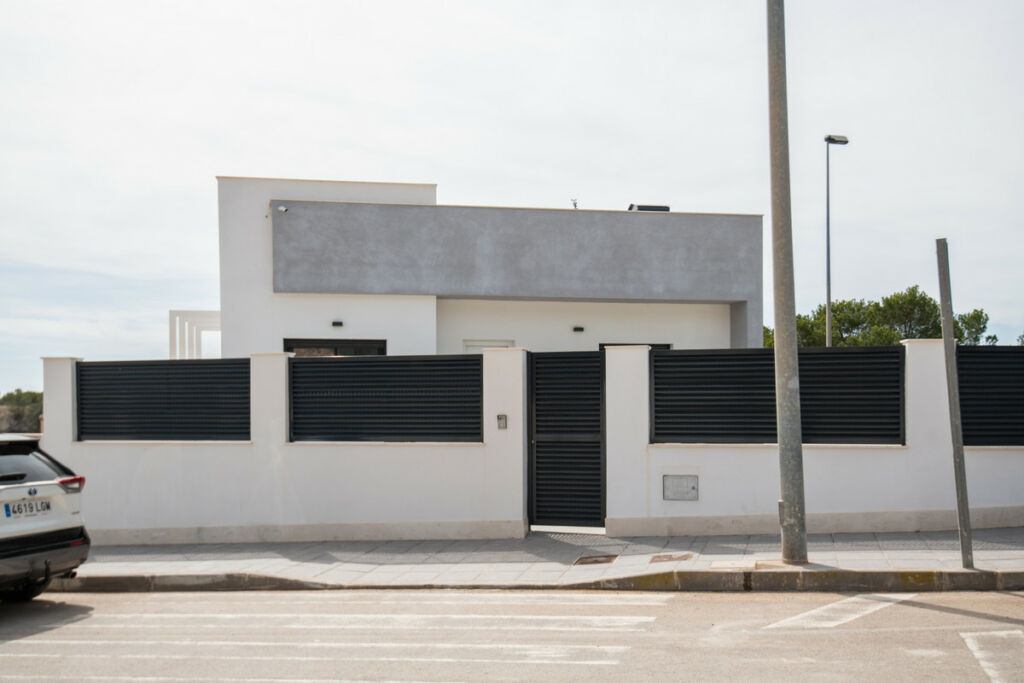 Detached Villa Pinar de Campoverde Alicante - image 34