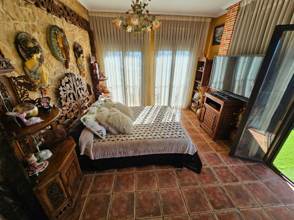 Detached Villa Daya Nueva Alicante - image 34