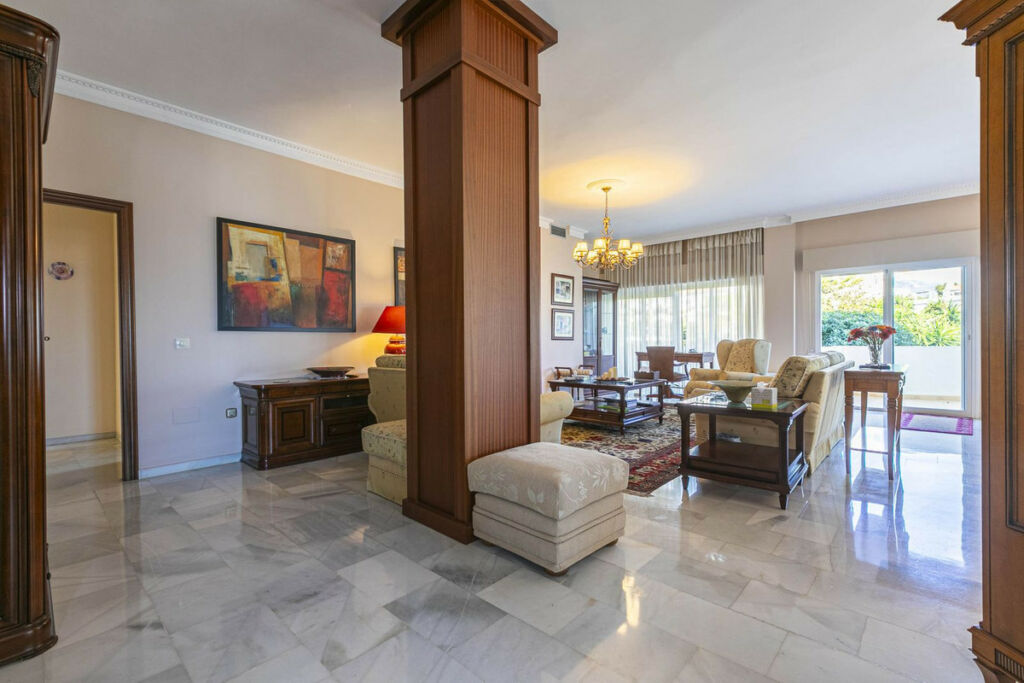 Middle Floor Apartment Nueva Andalucía Málaga - image 34