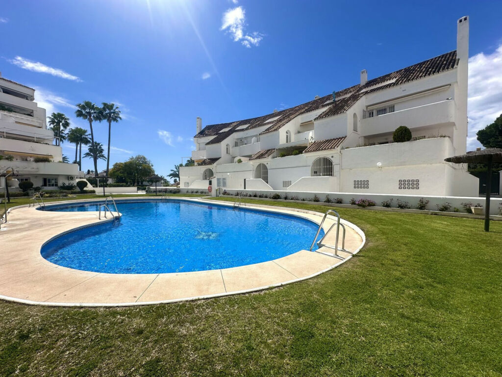 Penthouse Duplex Nueva Andalucía Málaga - image 34