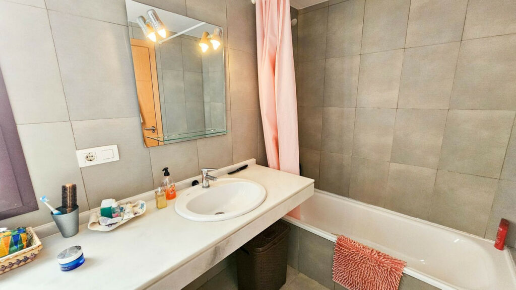 Middle Floor Apartment Casares Playa Málaga - image 35