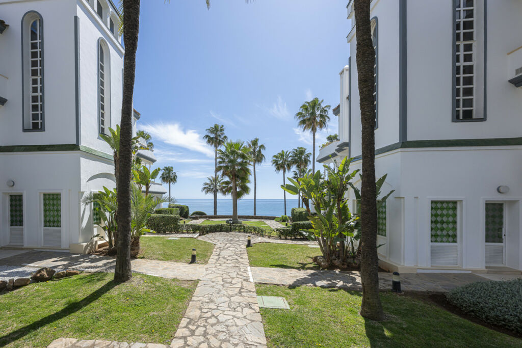 Penthouse Duplex Estepona Málaga - image 35