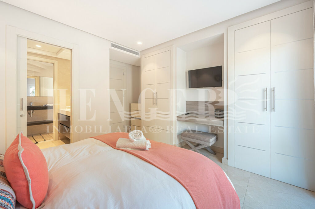 Penthouse The Golden Mile Málaga - image 35