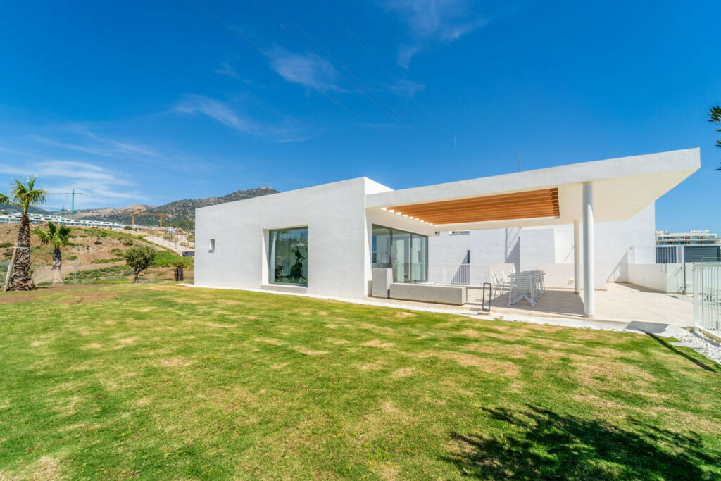 Middle Floor Apartment Fuengirola Málaga - image 35