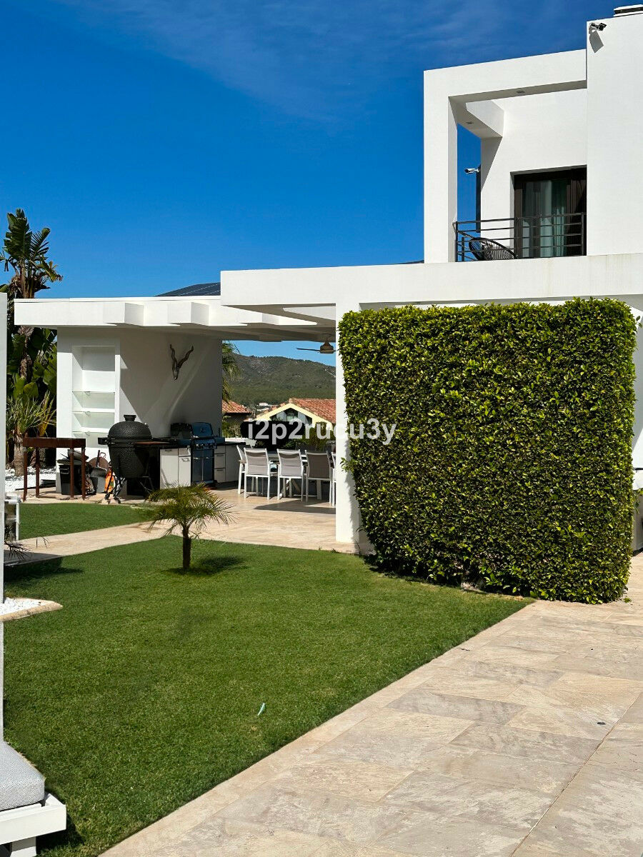 Detached Villa Javea Alicante - image 36