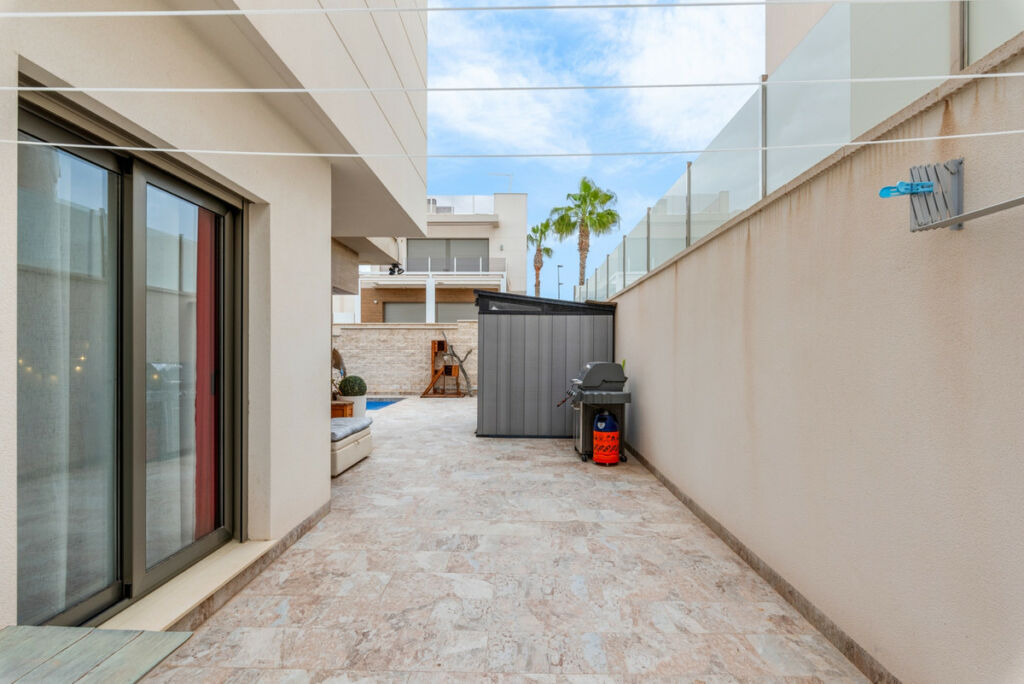 Detached Villa Villamartin Alicante - image 35