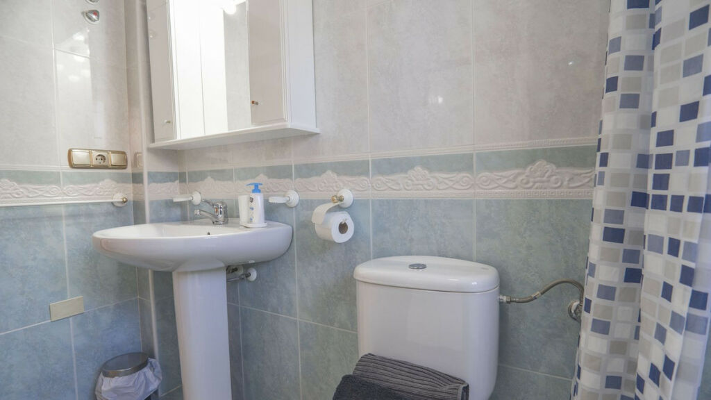 Detached Villa Villamartin Alicante - image 36