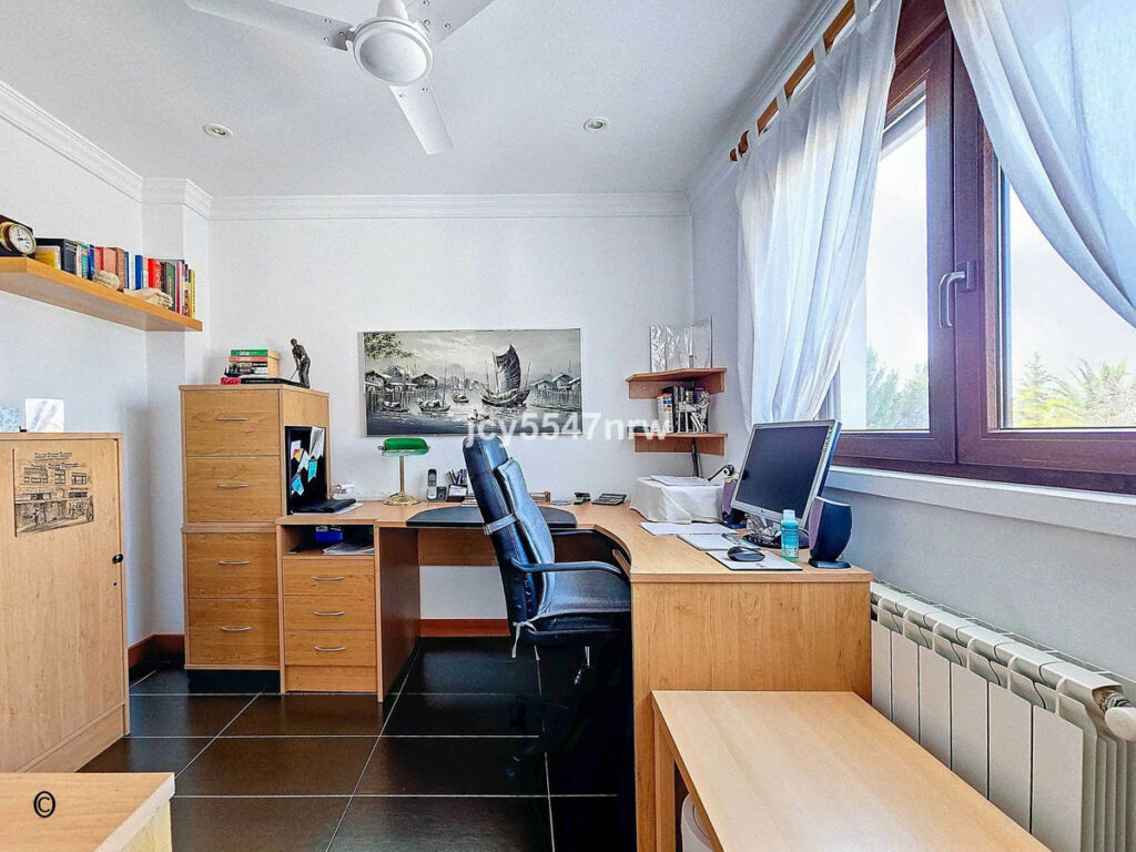 Detached Villa Pinoso Alicante - image 36