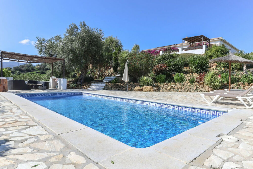 Detached Villa Alozaina Málaga - image 37