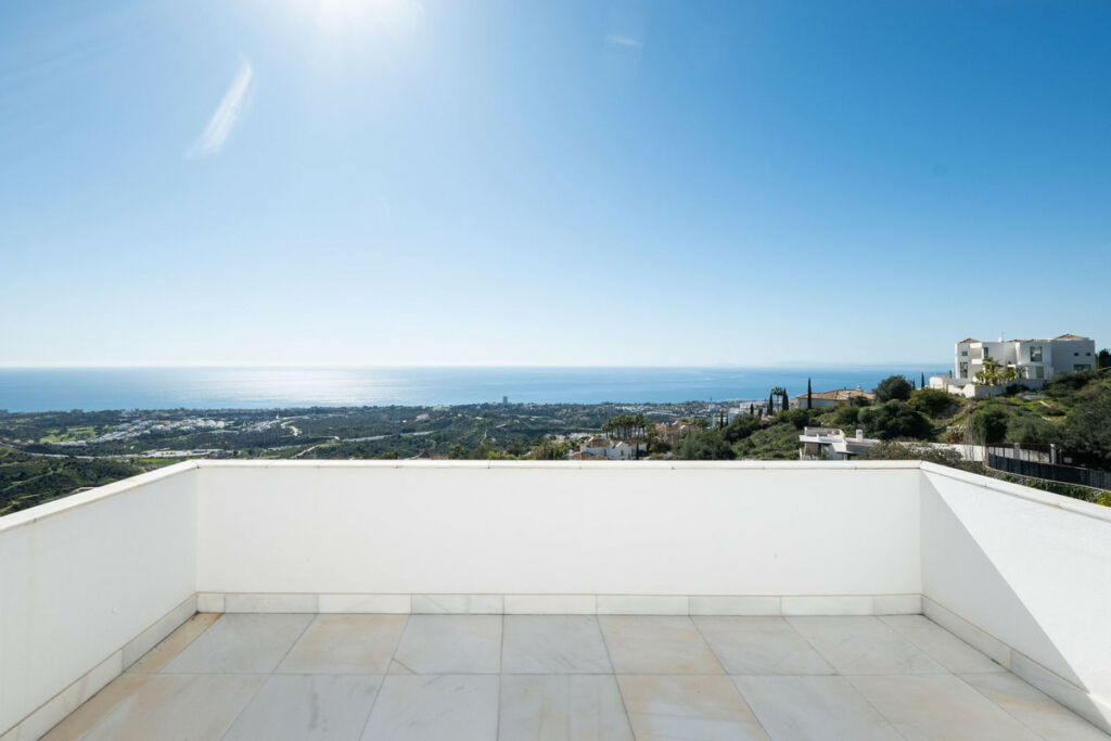 Detached Villa Marbella Málaga - image 37