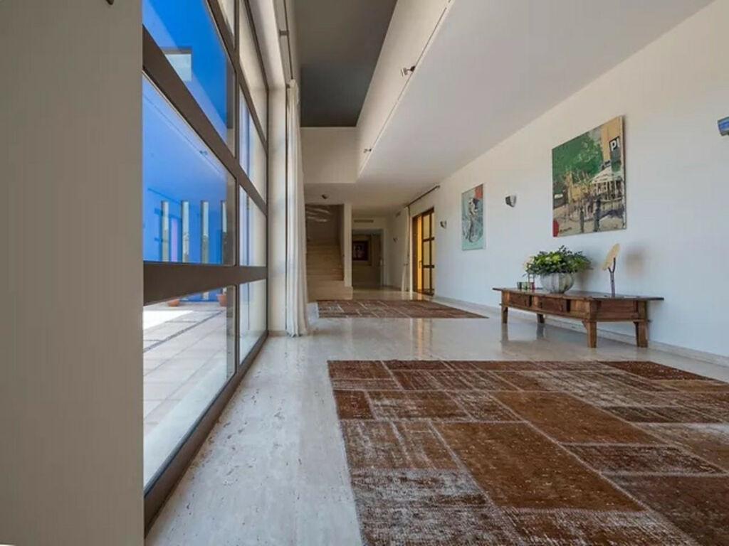 Detached Villa Sotogrande Alto Cádiz - image 36