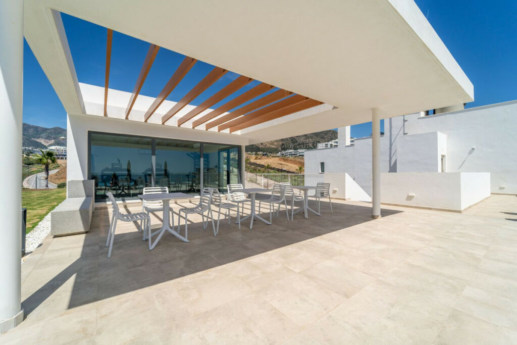 Middle Floor Apartment Fuengirola Málaga - image 36