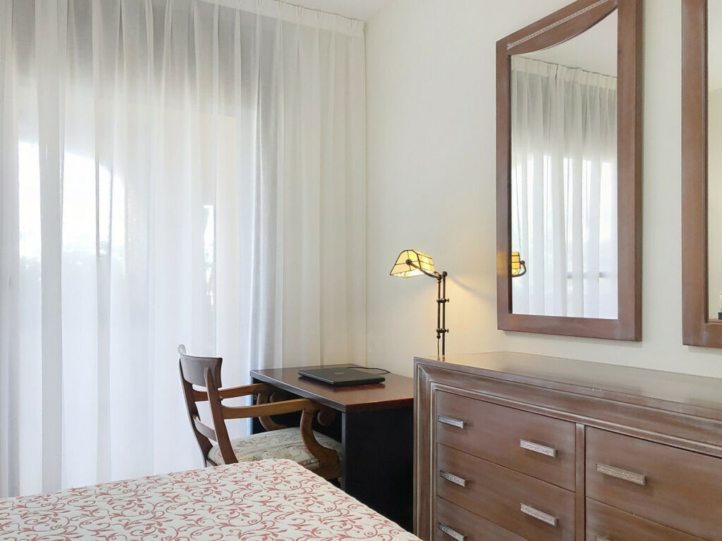 Middle Floor Apartment Estepona Málaga - image 36