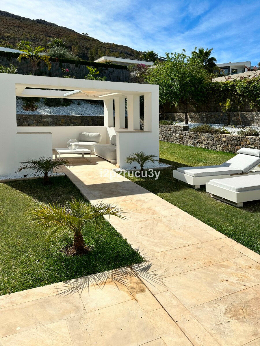 Detached Villa Javea Alicante - image 37