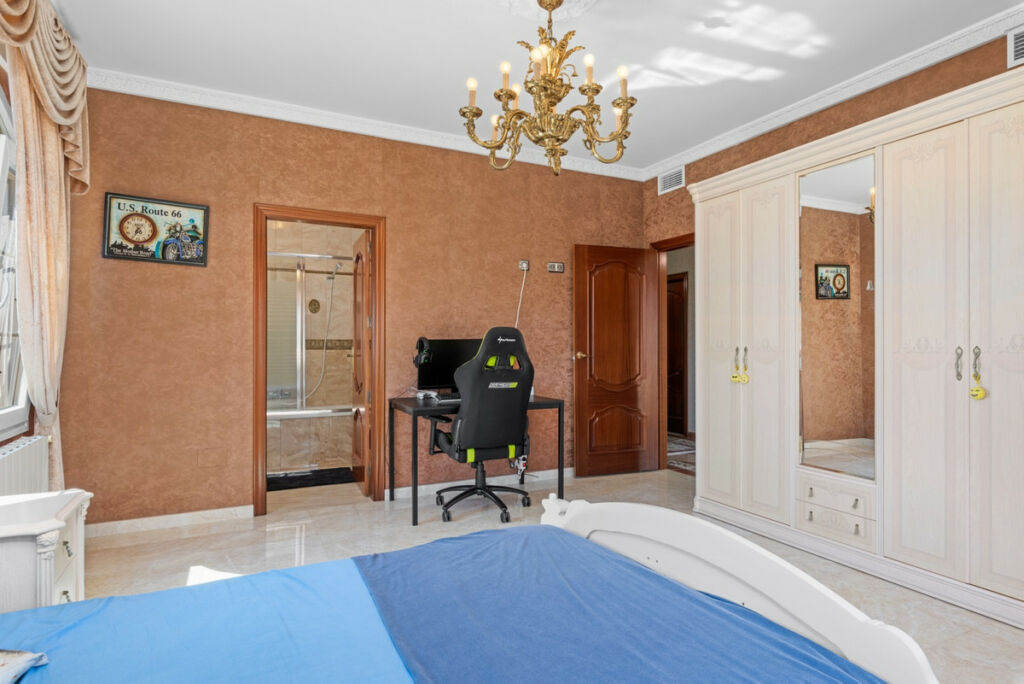 Detached Villa Playa Flamenca Alicante - image 37