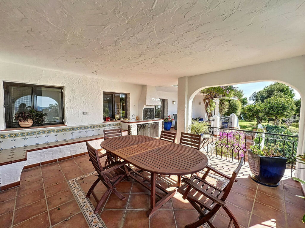 Detached Villa Mijas Málaga - image 37
