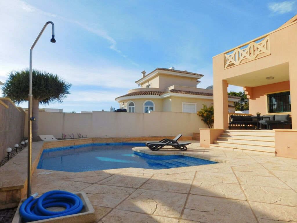 Detached Villa Ciudad Quesada Alicante - image 37