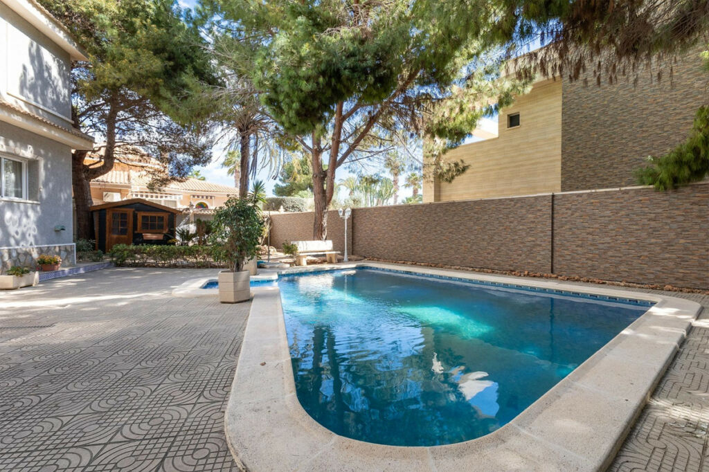 Detached Villa Ciudad Quesada Alicante - image 39