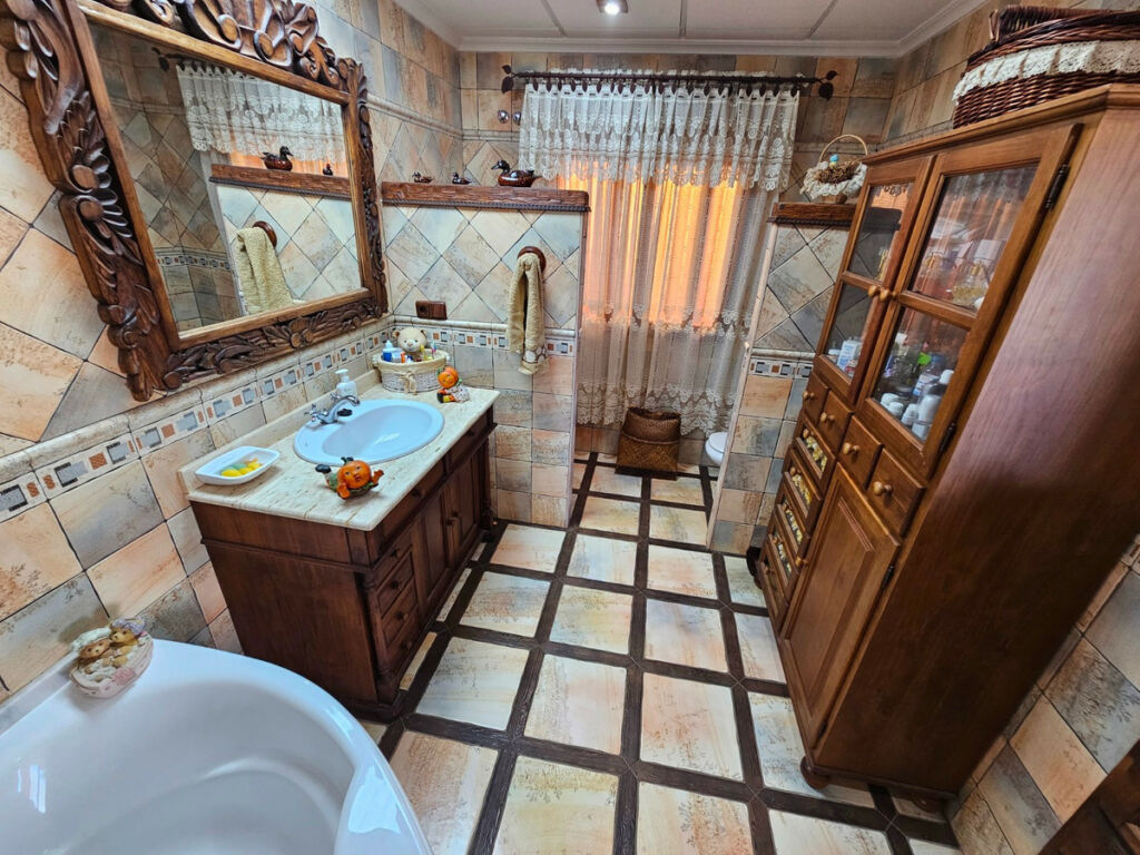 Detached Villa Daya Nueva Alicante - image 38