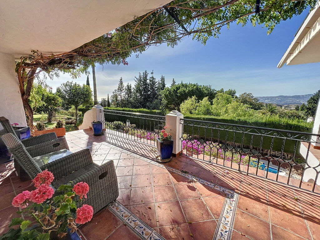 Detached Villa Mijas Málaga - image 38