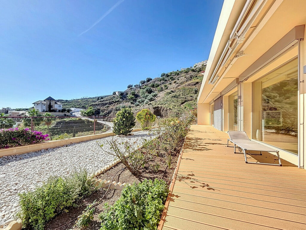 Detached Villa Torrox Málaga - image 38