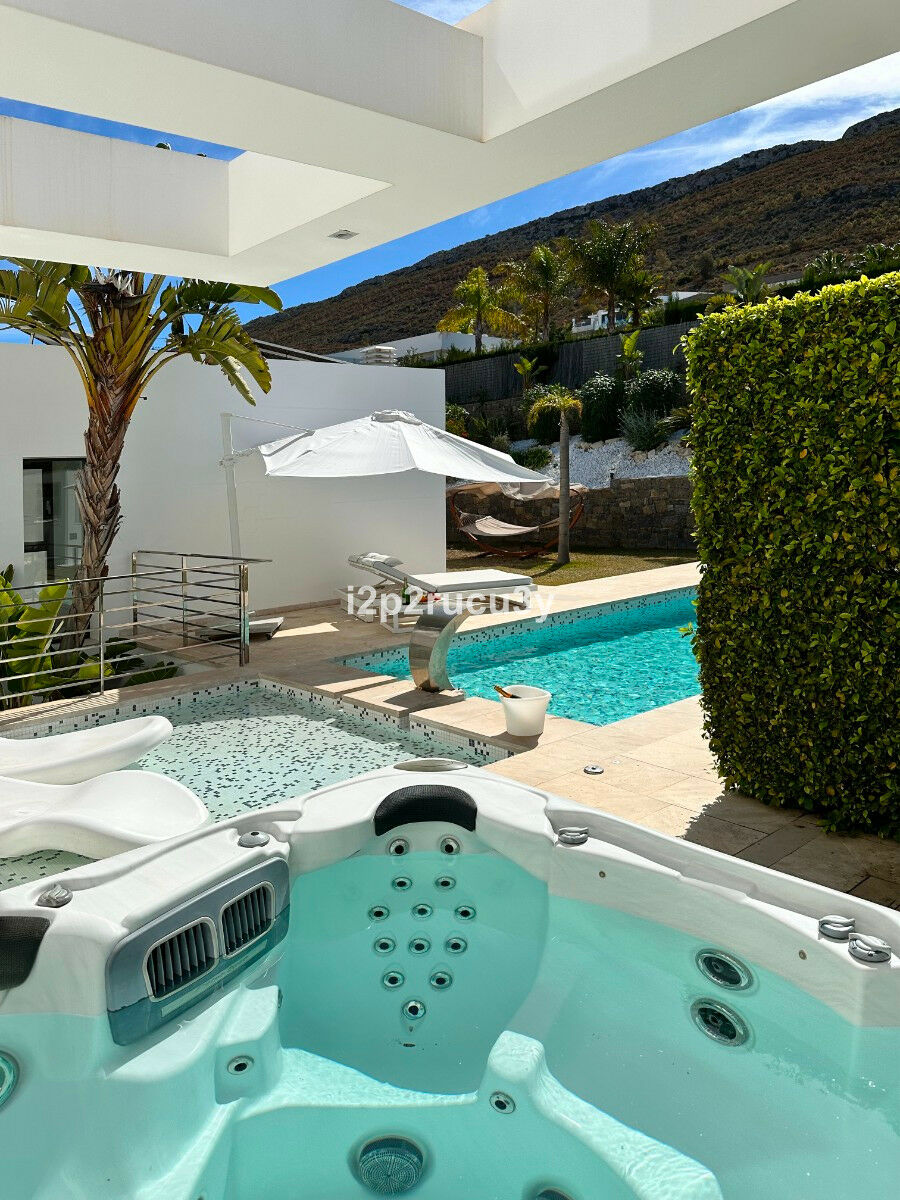 Detached Villa Javea Alicante - image 38