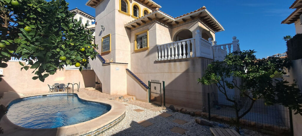 Detached Villa La Zenia Alicante - image 38