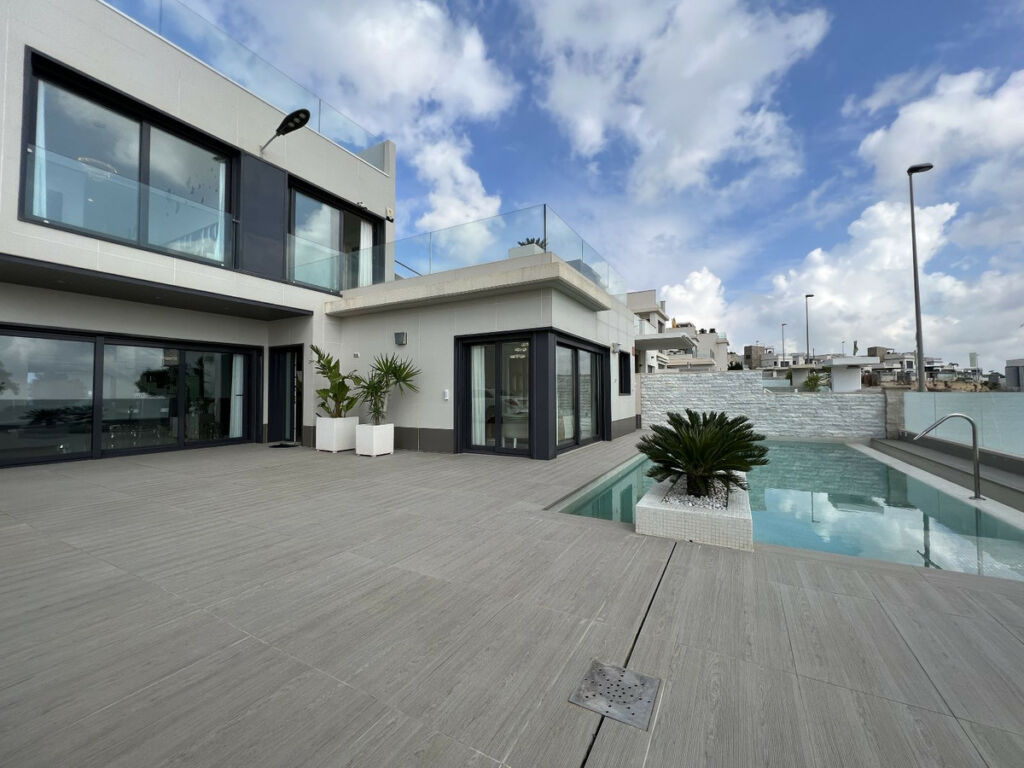 Detached Villa San Miguel de Salinas Alicante - image 39