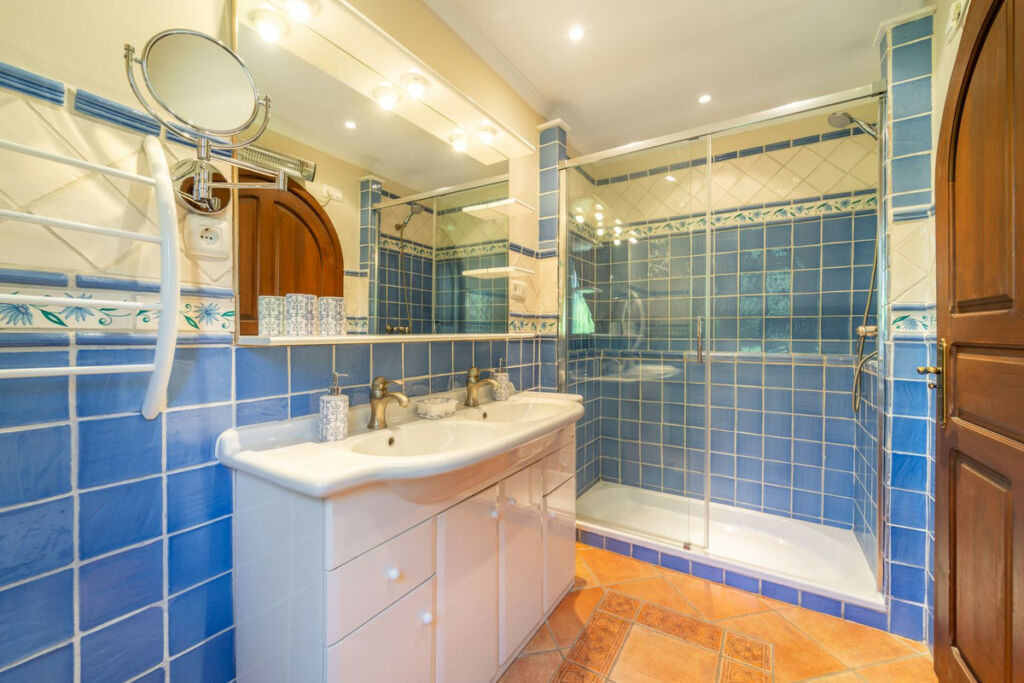 Detached Villa Benalmadena Málaga - image 39