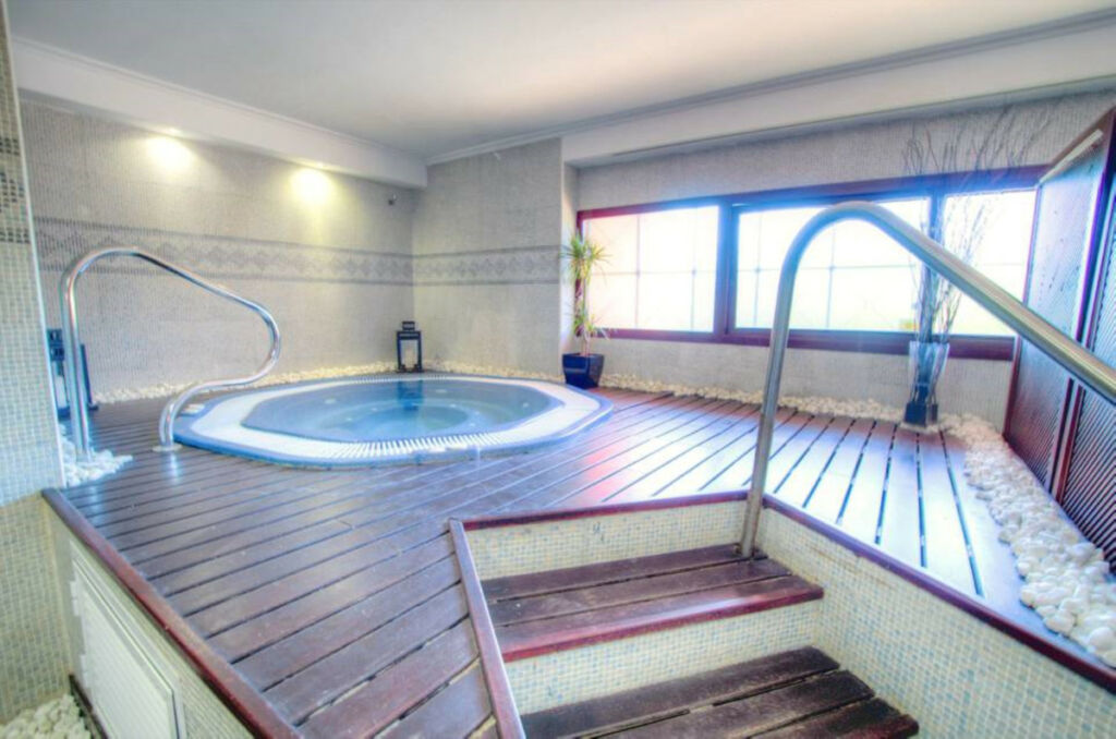 Ground Floor Apartment La Mairena Málaga - image 41