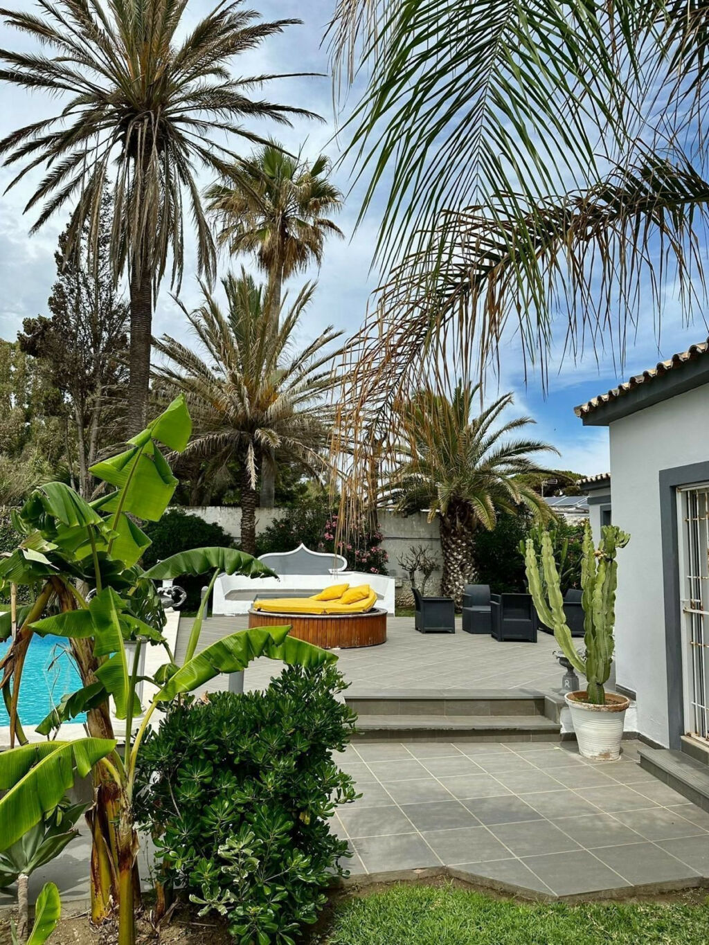 Detached Villa Estepona Málaga - image 39