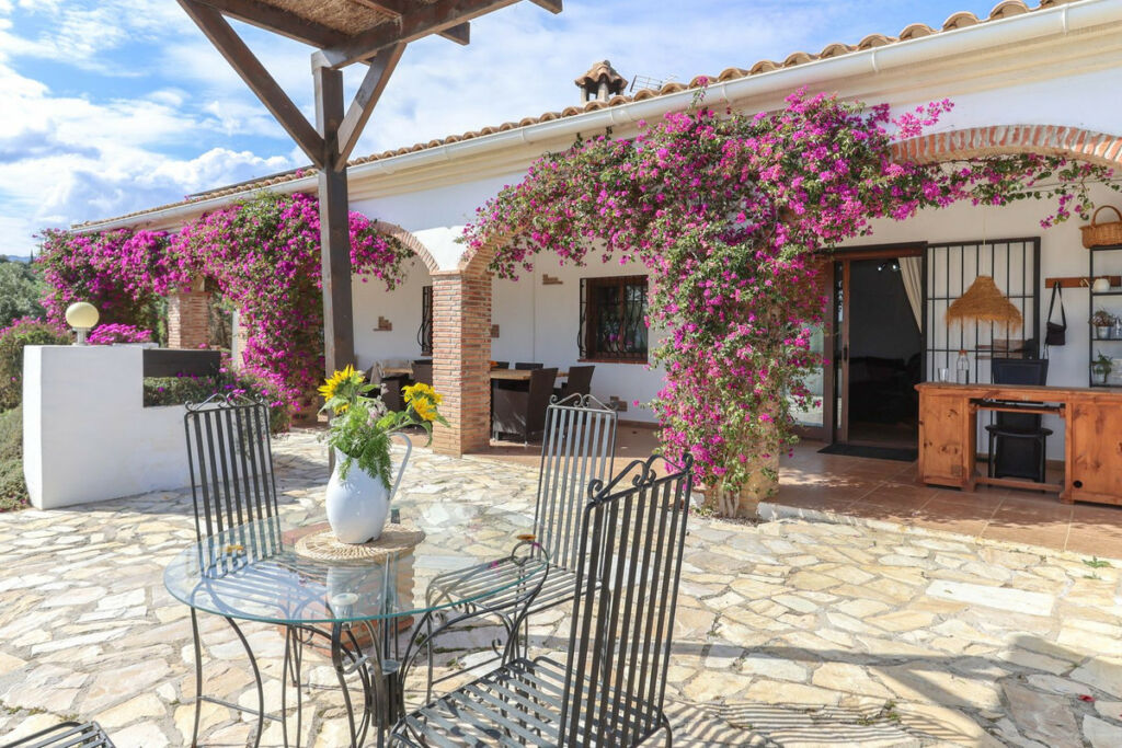 Detached Villa Alozaina Málaga - image 40