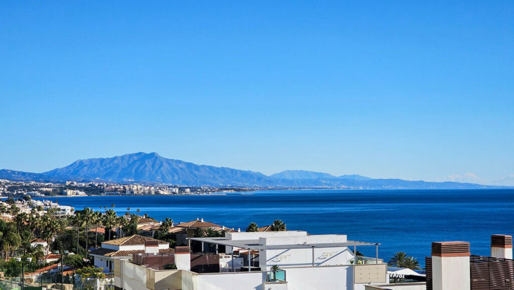 Middle Floor Apartment Casares Playa Málaga - image 39