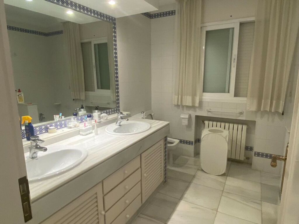 Detached Villa Guadalmina Baja Málaga - image 39