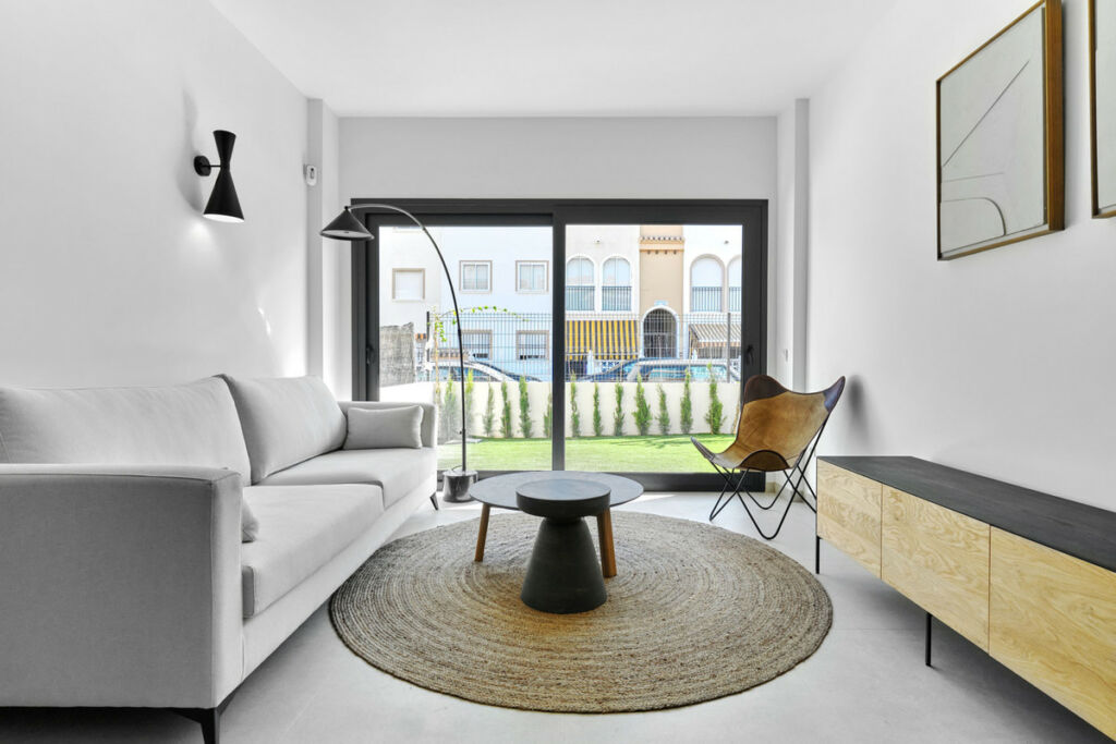 Ground Floor Apartment Torrevieja Alicante - image 4