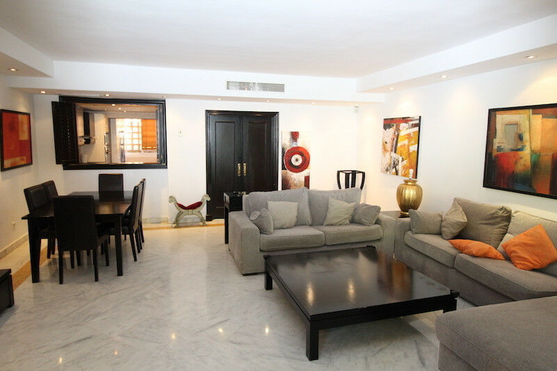 Semi-Detached House The Golden Mile Málaga - image 4