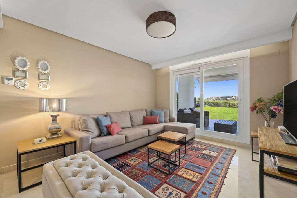 Ground Floor Apartment Los Arqueros Málaga - image 4