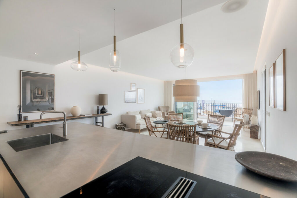 Penthouse Puerto Banús Málaga - image 4