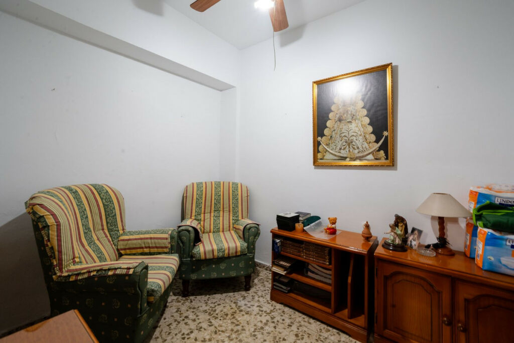 Top Floor Apartment Los Boliches Málaga - image 4