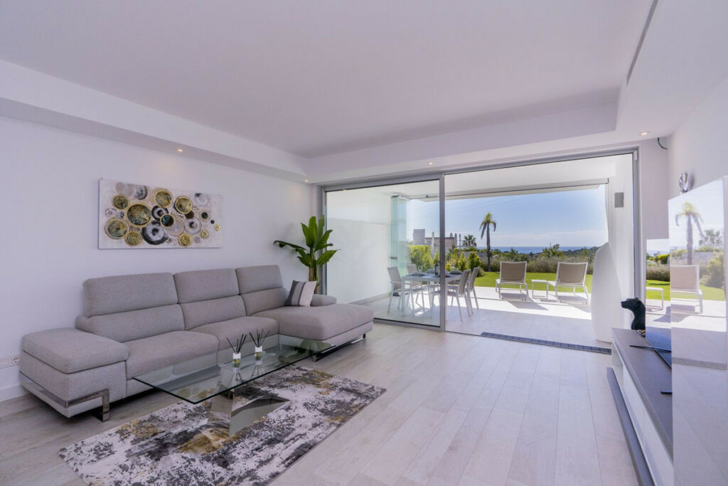 Ground Floor Apartment Estepona Málaga - image 4