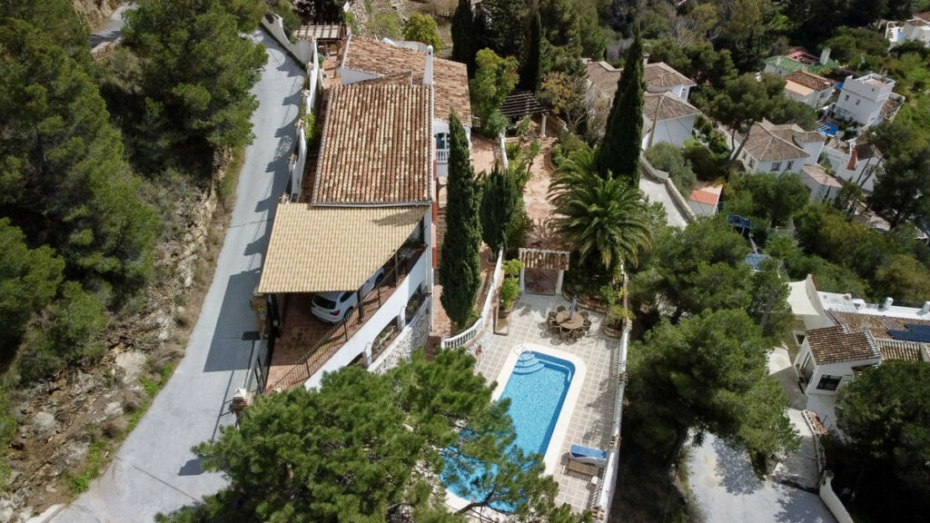 Detached Villa Mijas Málaga - image 5