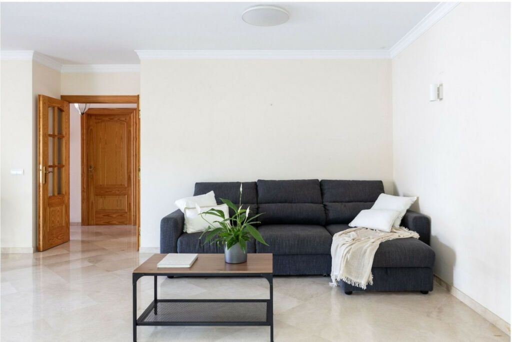 Detached Villa San Pedro de Alcántara Málaga - image 4