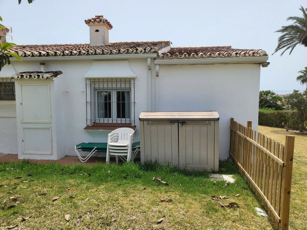 Semi-Detached House El Faro Málaga - image 4