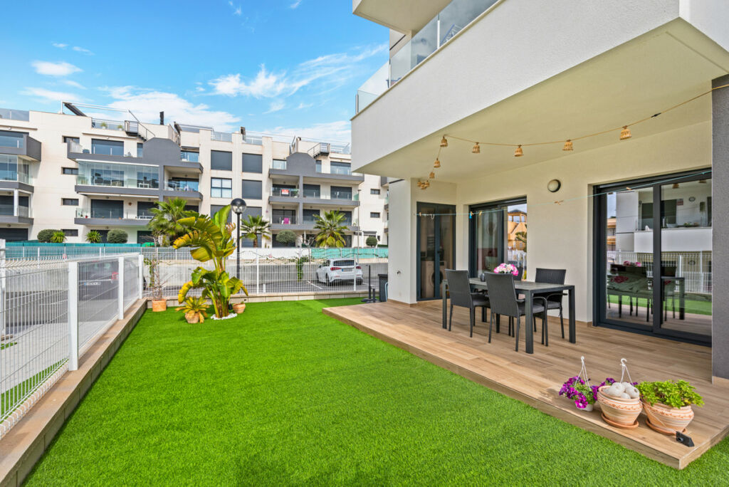 Ground Floor Apartment Villamartin Alicante - image 4